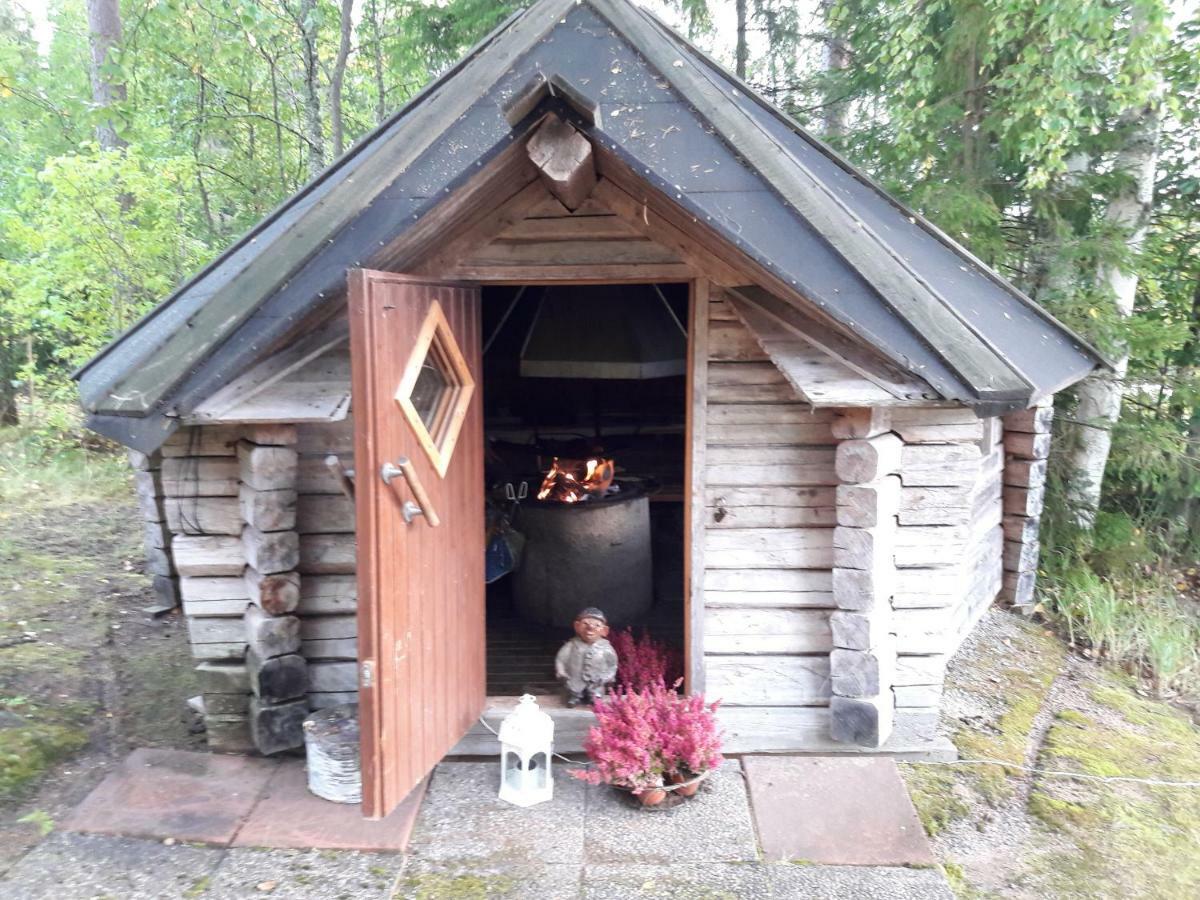 Private Lakeside Holiday Property In Nature Kankaanpää Kültér fotó
